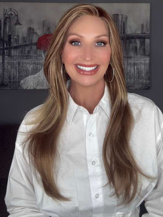 Kim @letstalkwithkim wearing Zara Lite by Jon Renau in shade FS26/31 FS26/31 CARAMEL SYRUP | Medium Natural Red Brown with Medium Red Gold Blonde Bold Highlights