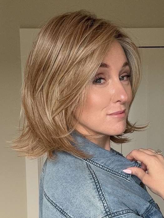 Carlyn @carlynwilson84 wearing BIG TIME by RAQUEL WELCH in color RL14/22SS SHADED WHEAT | Dark Blonde Evenly Blended with Platinum Blonde with Dark Roots 