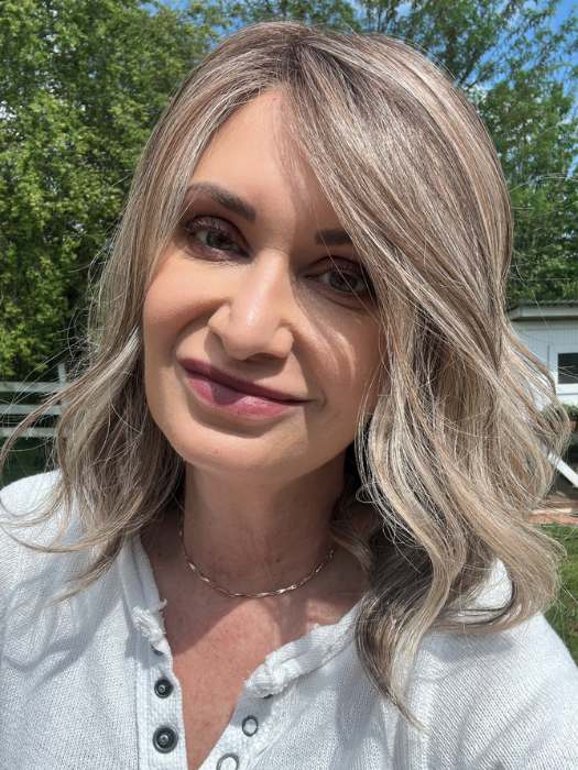 Emily H. @she_sheds_more wearing SIMMER ELITE by RAQUEL WELCH in color RL12/22SS SHADED CAPPUCCINO | Light Golden Brown Evenly Blended with Cool Platinum Blonde Highlights with Dark Roots