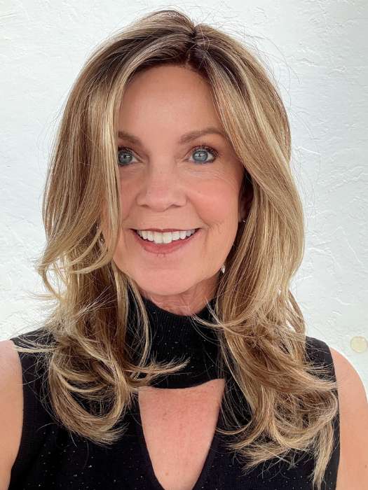 Susan @an_affair_with_hair wearing MIRANDA by JON RENAU in shade 14/26S10 SHADED PRALINES N' CREAM | Light Gold Blonde & Medium Red-Gold Blonde Blend, Shaded with Light Brown