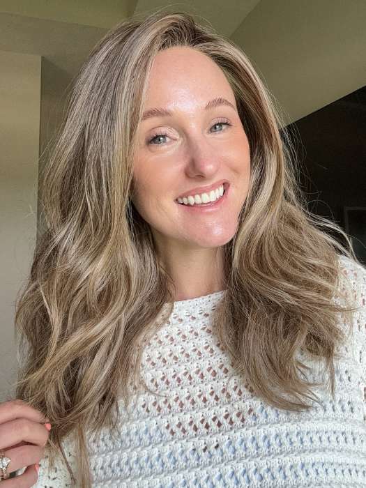 Carlyn @carlynwilson84 wearing SELFIE MODE by RAQUEL WELCH in color RL12/22SS SHADED CAPPUCCINO | Light Golden Brown Evenly Blended with Cool Platinum Blonde Highlights with Dark Roots