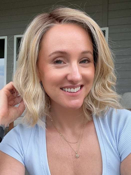Carlyn @carlynwilson84 is wearing NYX by RENE OF PERIS in ROSE-GOLD-R | Blonde base with Reddish highlights and roots