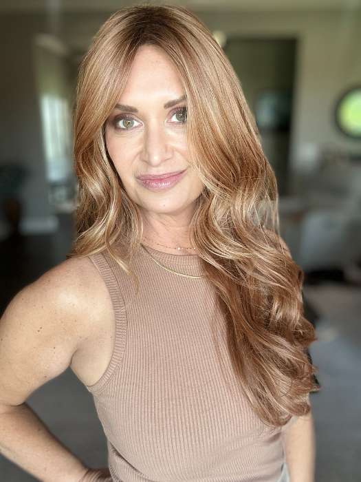 Jen Brown @thewiggygirl is wearing MODEL MODE by REQUEL WELCH in RL29/33SS ICED PUMPKIN SPICE | Strawberry Blonde Shaded with Dark Red-Brown