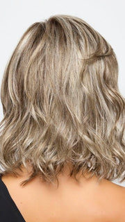 FROSTED MUSHROOM R | Neutral Dark-Brown base, highlighted with soft Golden Brown and soft White
