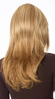 Model is wearing CELESTE by ENVY in color VANILLA-BUTTER | Golden Blonde blended with Champagne Blonde