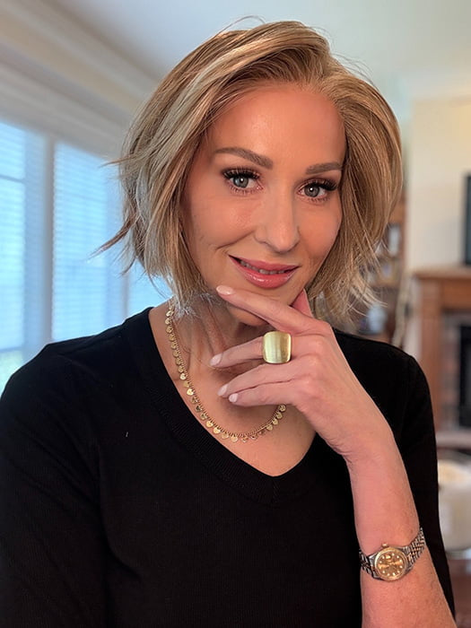 Eileen @crazywiglady is wearing CLOVER by ESTETICA in color RH1488 | Dark Blonde with Lightest Blonde Highlights