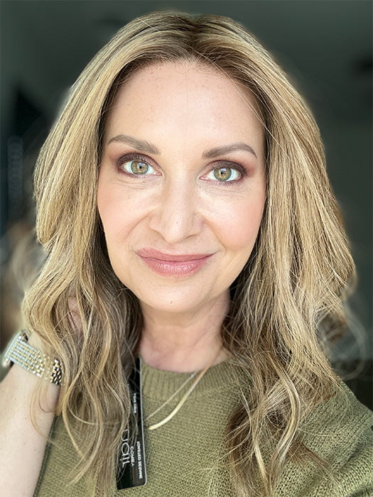 Emily H. @she_sheds_more wearing COREY by ENVY in color CHOCOLATE CARAMEL | Medium Brown with Soft Red and Blonde highlights