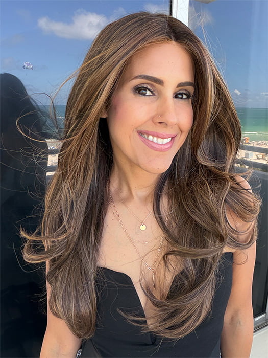 Lorena C. @faux.hurr.lifee wearing FEATURE LENGTH by RAQUEL WELCH in color RL8/29SS SHADED HAZELNUT | Warm Medium Brown Evenly Blended with Ginger Blonde with Dark Roots