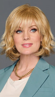 An undone, chin-length bob with perfectly imperfect loose waves