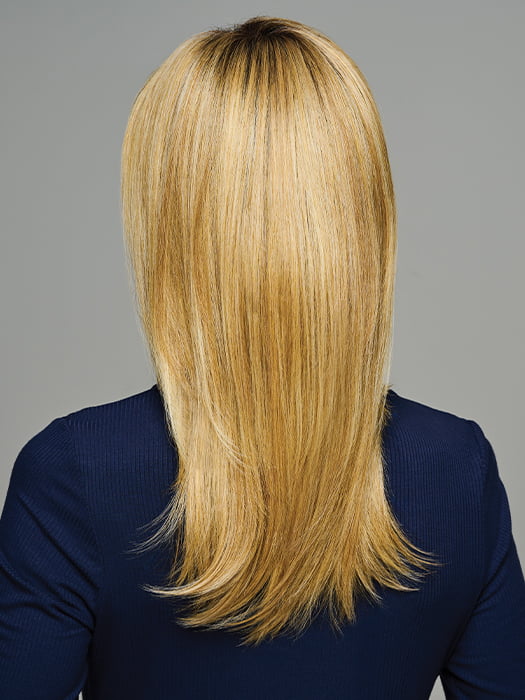 Model is wearing REVERLY by GABOR in color SS-MEDIUM-BLONDE | Medium Blonde with Warm Highlights & Dark Brown 