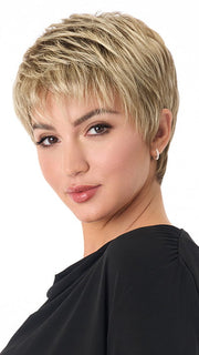 Model is wearing IVY by ENVY in color ALMOND BREEZE | Light Brown blended with Ash Blonde