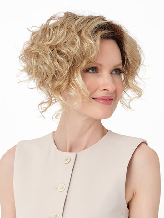 KELSEY by ENVY in color CHAMPAGNE SHADOW | Soft Dark Blonde with Platinum Highlights and Chestnut Roots