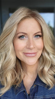 Natalie Gray @vanish.into.thin.hair wearing MOLLY by ENVY in color SPARKLING CHAMPAGNE | Medium Brown roots with overall Strawberry Blonde base and soft Golden Blonde highlights 