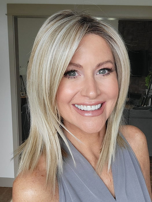 Natalie Gray @vanish.into.thin.hair wearing MELODY by ELLEN WILLE in color CHAMPAGNE ROOTED 24.25.20 | Lightest Ash Blonde and Lightest Golden Blonde with Light Strawberry Blonde Blend and Shaded Roots