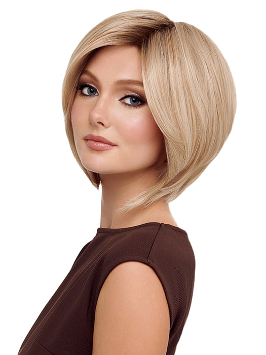 Model is wearing POISED by TressAllure in color 19/23/R12 | A beautiful blend of Platinum Blonde and Pale Golden Blonde, shaded with Dark roots
