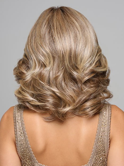 RL12/22SS SHADED CAPPUCCINO | Light Golden Brown Evenly Blended with Cool Platinum Blonde Highlights with Dark Roots