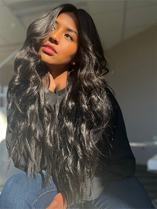 Sophia wearing THRILL SEEKER By HAIRDO in R2 | EBONY