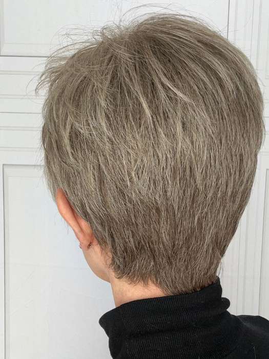 Susan @an_affair_with_hair wearing JAWDROPPER by GABOR in shade GF119 SILVER AND SMOKE | Light Brown With 80% Gray in Front Gradually Blended Into 50% Gray in Nape Area