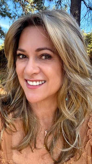 Susan Cooke @wigs_with_wisdom wearing MIRANDA LITE by JON RENAU in color 12FS12 MALIBU BLONDE | LIght Gold Brown, Light Natural Gold Blonde, Pale Natural Gold-Blonde Blend, Shaded with Light Gold Brown
