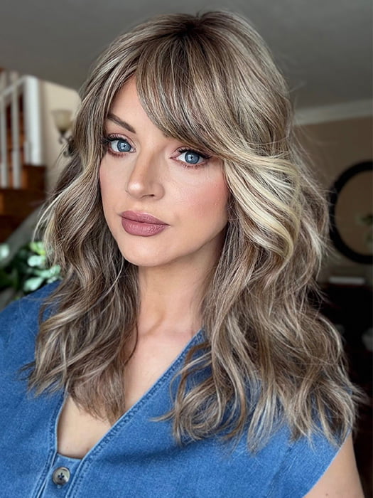 Sandy @i_be_wiggin wearing WESTWOOD by BELLE TRESS in color BROWN SUGAR COOKIE R