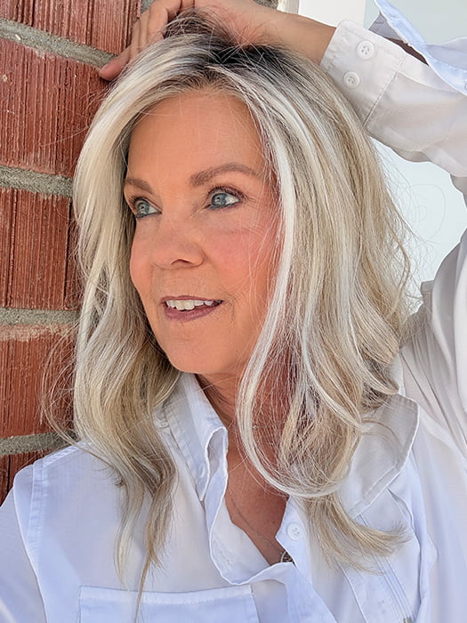 Sparky @an.affair.with.hair is wearing HEIDI by JON RENAU in color  101/88/27S4 CATALINA BLONDE | Pale blonde with Pure White Natural Violet halo highlights, shaded medium brown