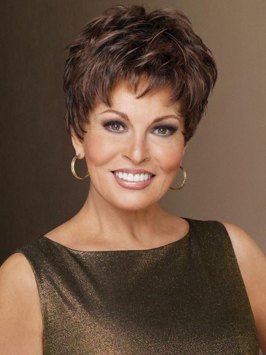 WINNER ULTRA PETITE by Raquel Welch in R9S+ GLAZED MAHOGANY | Warm Medium Brown with Ginger Highlights on Top