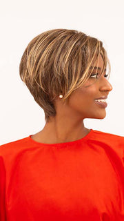 Sophia is wearing VALE by ESTETICA in color RM8/26H 