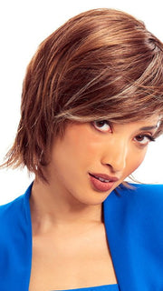 DARK-AMBER-HL | Medium Red Brown and Light Red Brown blend with Dark Brown roots and Champagne highlights