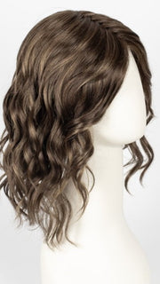 8RH14 MOUSSE CAKE | Medium Brown with 33% Medium Natural Blonde Highlights