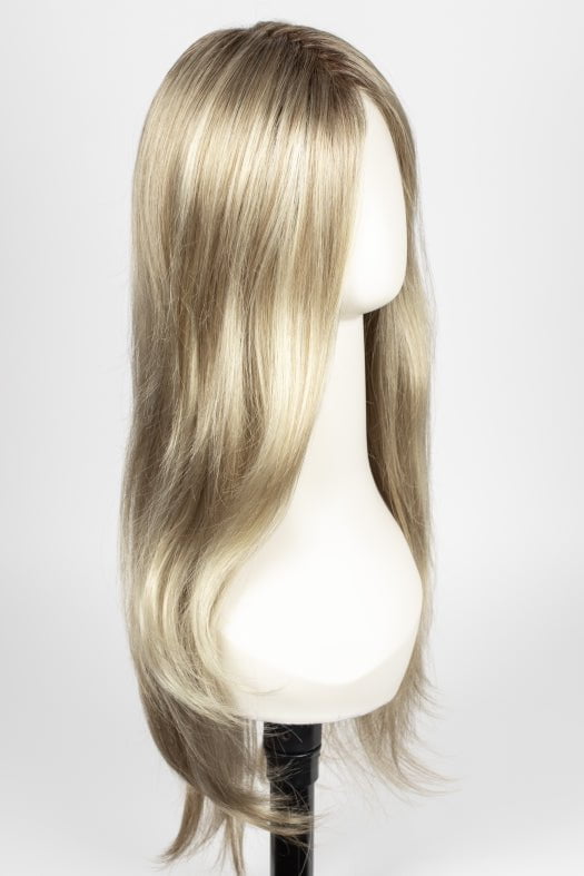 22F16S8 VENICE BLONDE | Light Ash Blonde and Light Natural Blonde Blend Shaded with Medium Brown