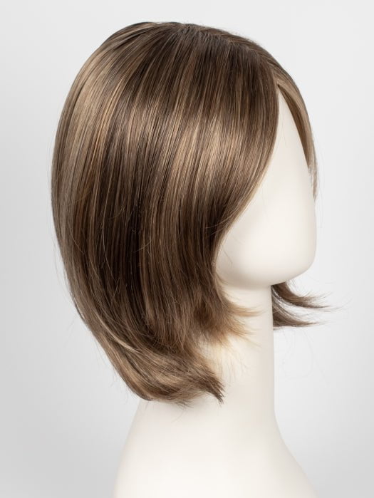 24BT18 ECLAIR | Dark Natural Gold Blonde & Light Natural Gold Blonde Blend with Light Natural Gold Blonde Tips