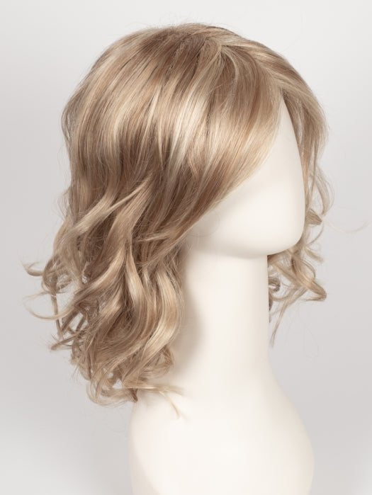 24B22 CREME BRULEE | Light Gold Blonde & Light Ash Blonde Blend