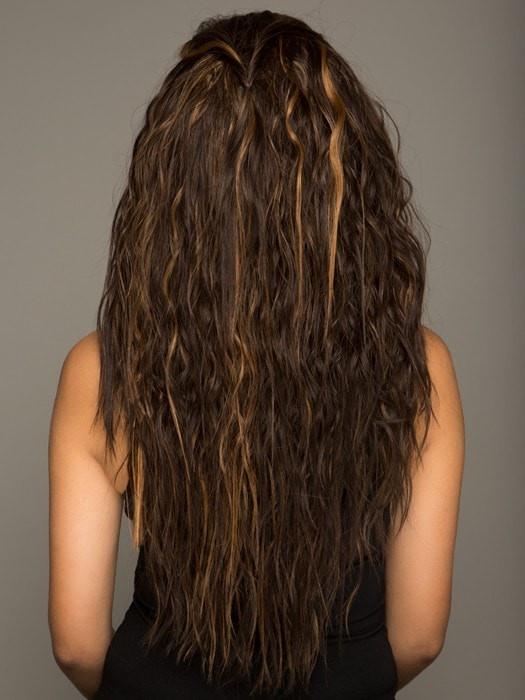 HL4/27 | Medium Dark Brown highlighted with Strawberry Blonde