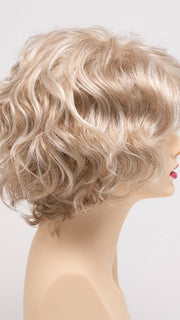 LIGHT-BLONDE | 2 toned blend of Creamy Blonde with Champagne highlights