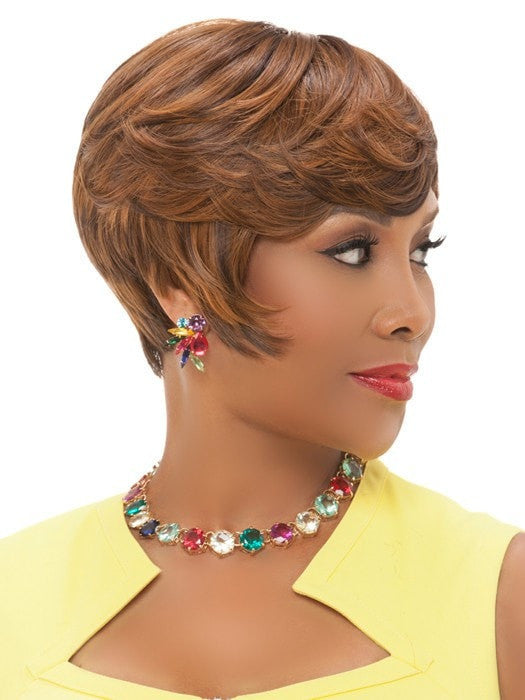 Styled and cut so you can wear it out of the box | Color: P4/27/30