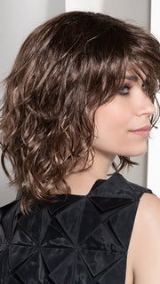 The slightly edgy, shaggy look of this style is very on-trend
