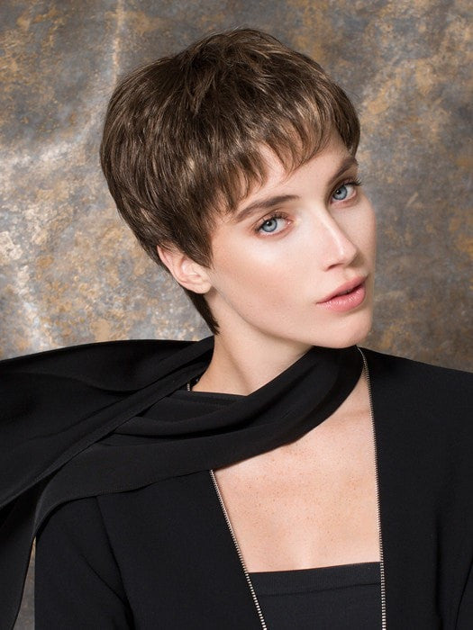 This wig is versatile enough to be worn every day 