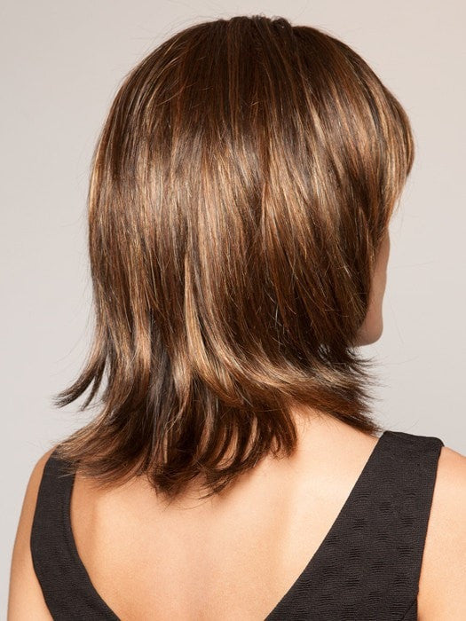 SS829S+ SHADED HAZELNUT | Rich Medium Brown Evenly Blended with Ginger Blonde Highlights with dark roots
