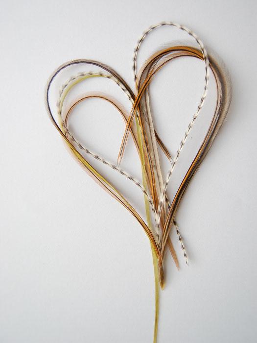 NATURAL NON-DYED HAIR FEATHERS